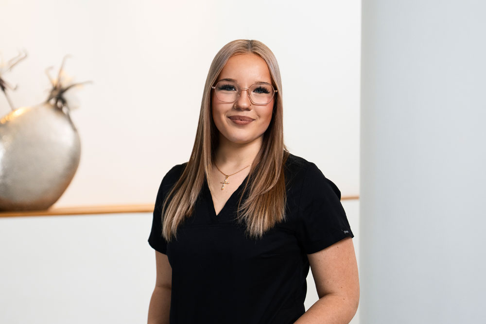 zahnarzt-euskirchen-Cecile-Maryniok