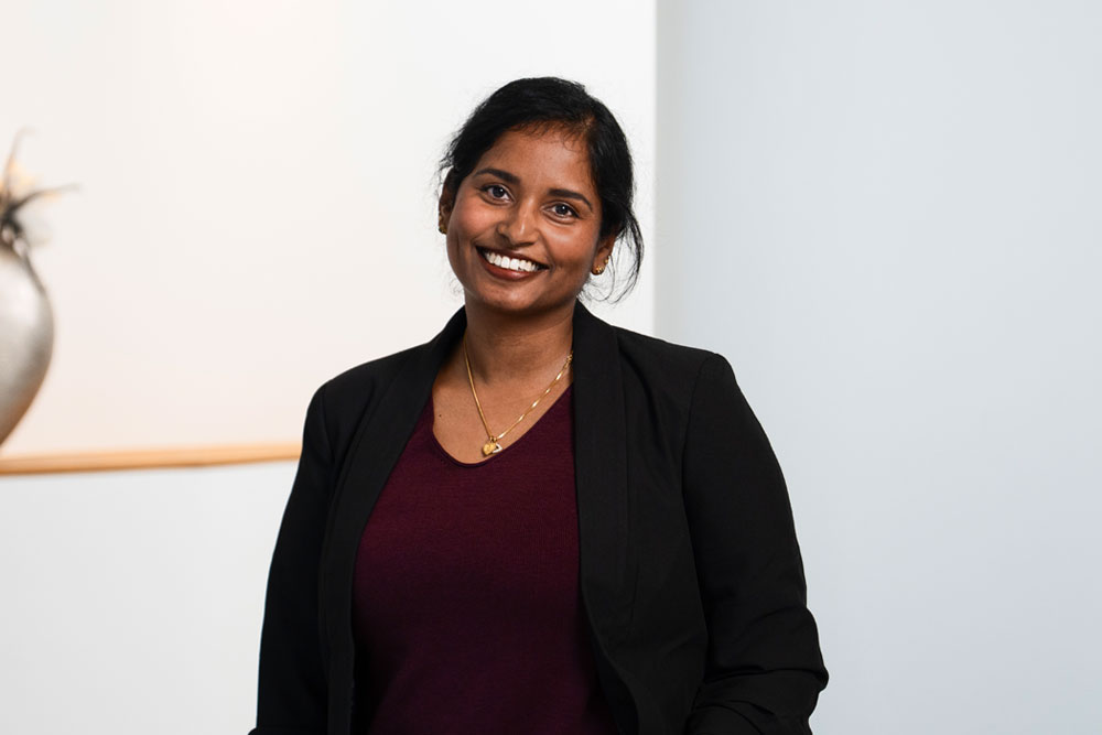 zahnarzt-euskirchen-Sagika-Elakumanan